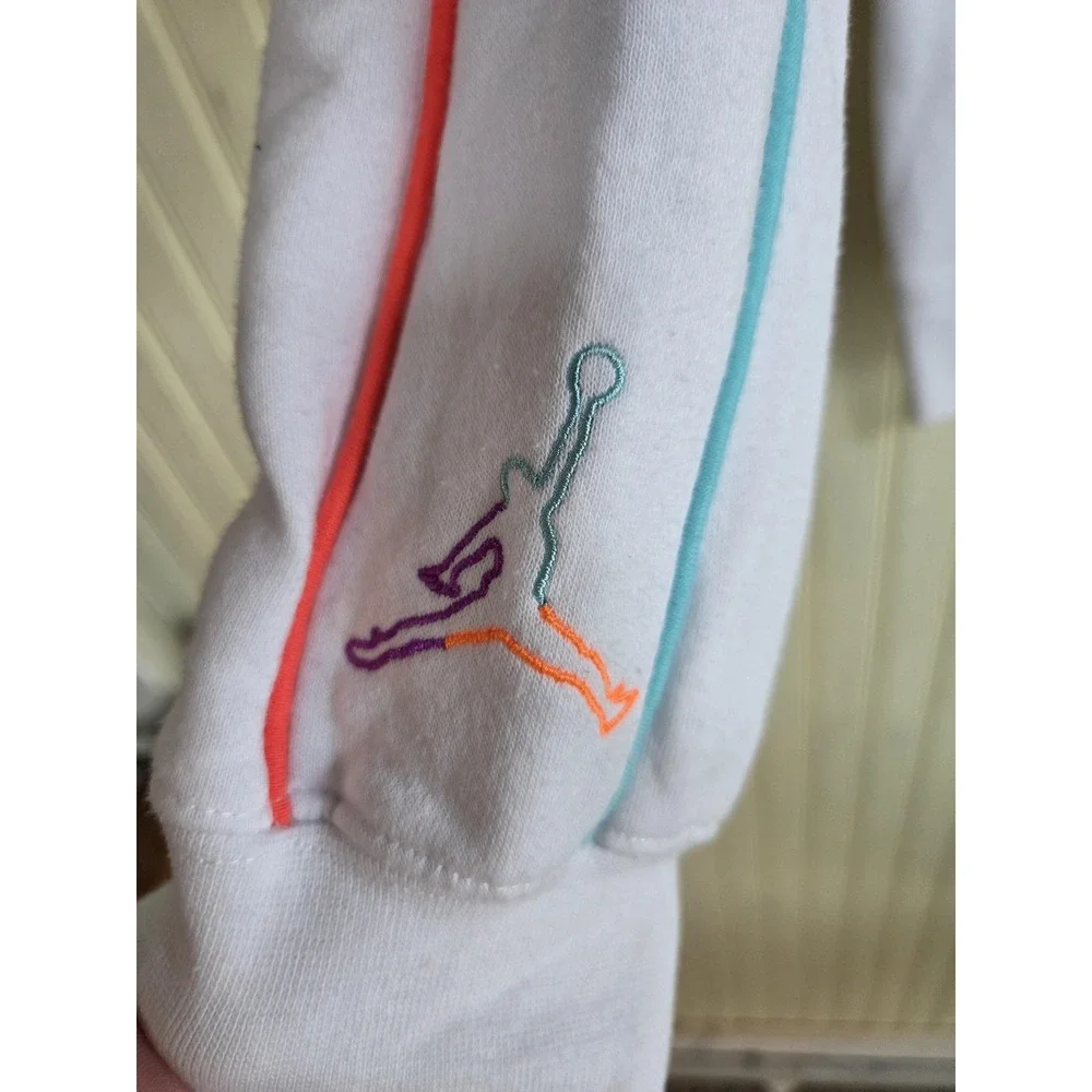 Jordan Sweatshirt Youth XL White Multicolor Jumpman Embroidered‎ Logo Crewneck